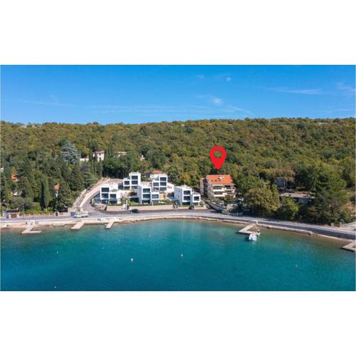 2 Bedroom Lovely Apartment In Omisalj