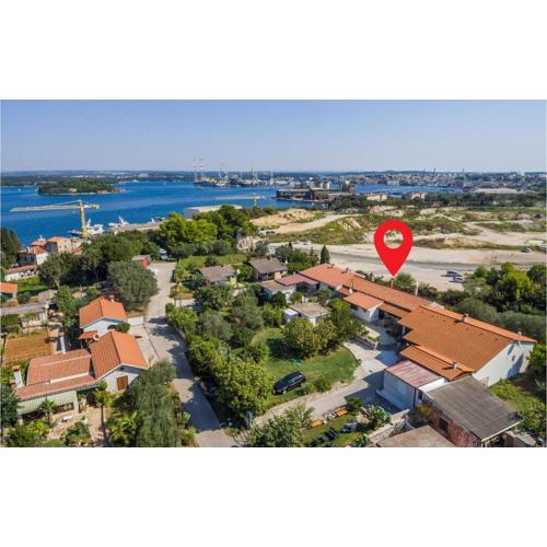 2 Bedroom Lovely Home In Pula