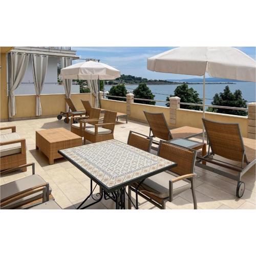 2 Bedroom Nice Apartment In Dugi Rat