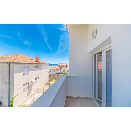 2 Bedroom Nice Apartment In Kastel Novi