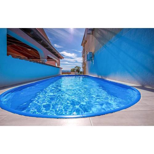 2 Bedroom Stunning Apartment In Dramalj