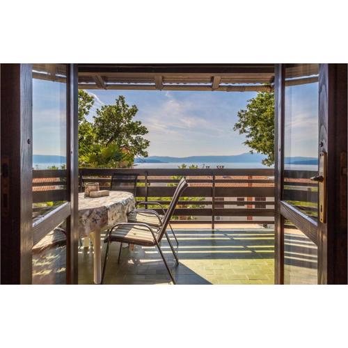 2 Bedroom Stunning Apartment In Njivice