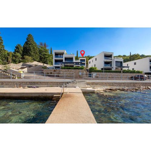 2 Bedroom Stunning Apartment In Omisalj