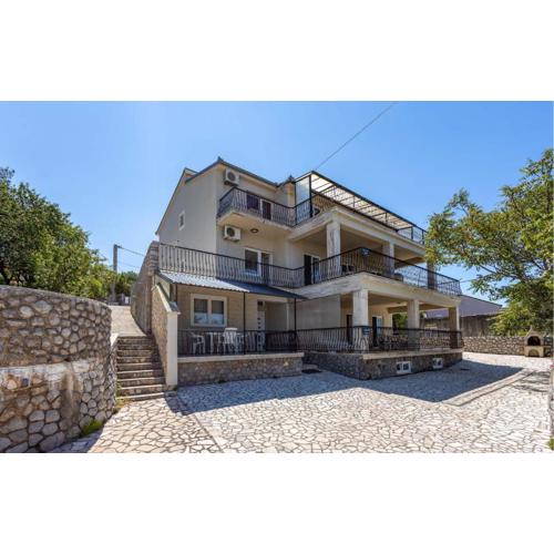 2 Bedroom Stunning Apartment In Senj
