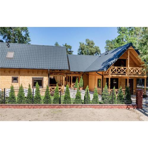 2 Bedroom Stunning Home In Pobierowo