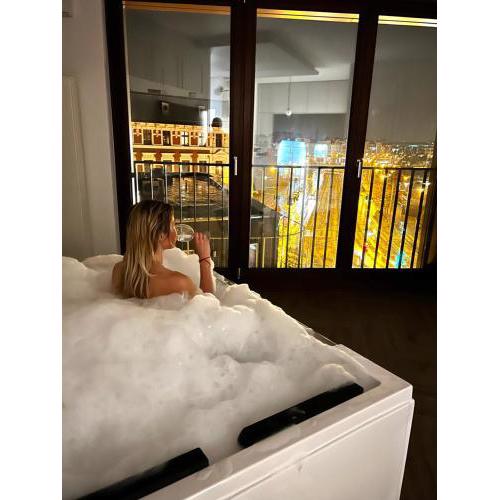 2-pokojowy apartament z jacuzzi w centrum Top widok!