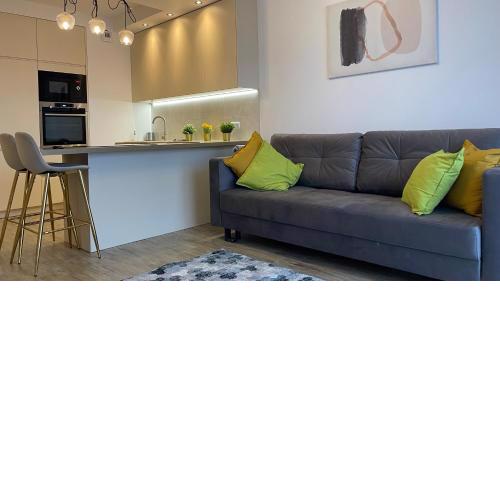 2-room in new house, Wola