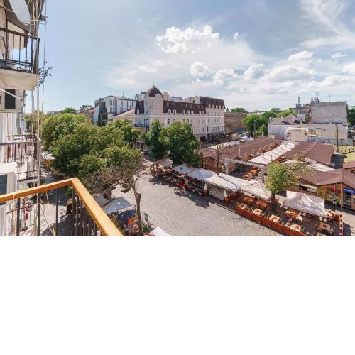 20 Deribasivska 2 bedrooms Apartment