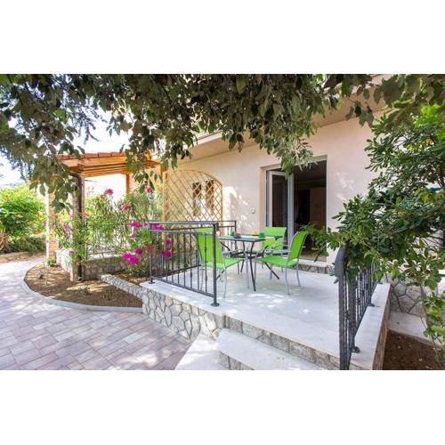 200 Meter bis zum kristallklaren Meer