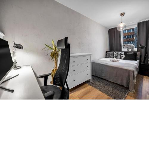 2Br Apt Metro Railwaystation