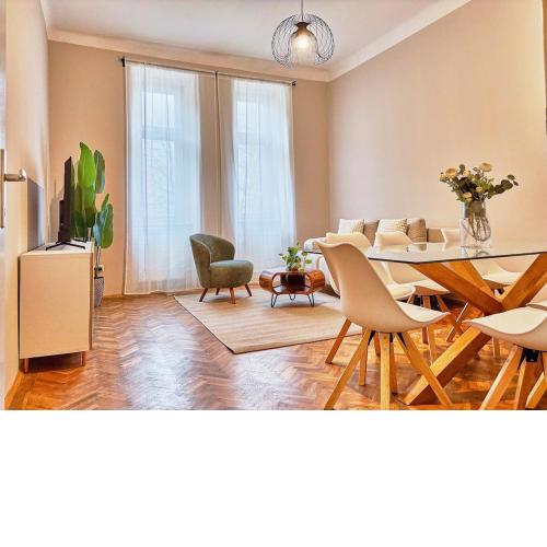 2BR I 85qm I 16 Min to Inner City I 8 Min to Metro
