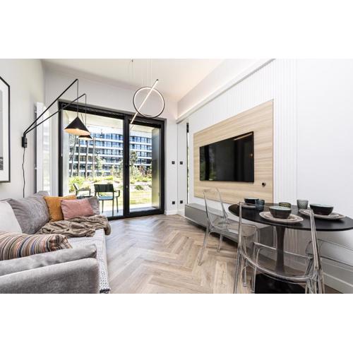 2Homerent Shellter Patio