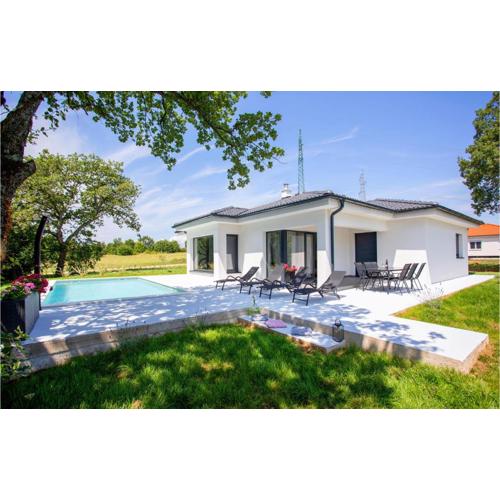 3 Bedroom Amazing Home In Rasa