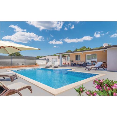 3 Bedroom Amazing Home In Sikici