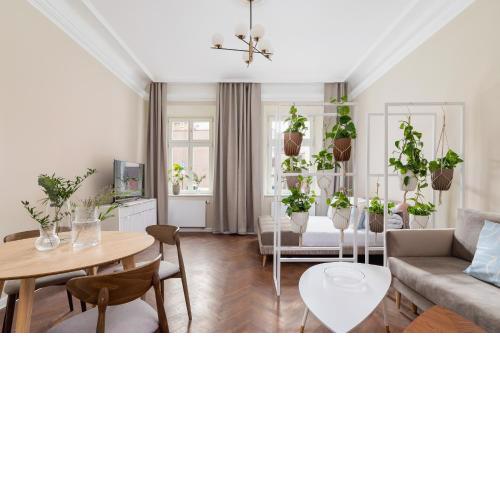 3-Bedroom Apartment - Rejtana 10
