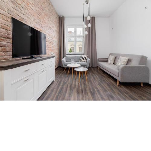 3 Bedroom Apartment - Rynek Podgórski 15