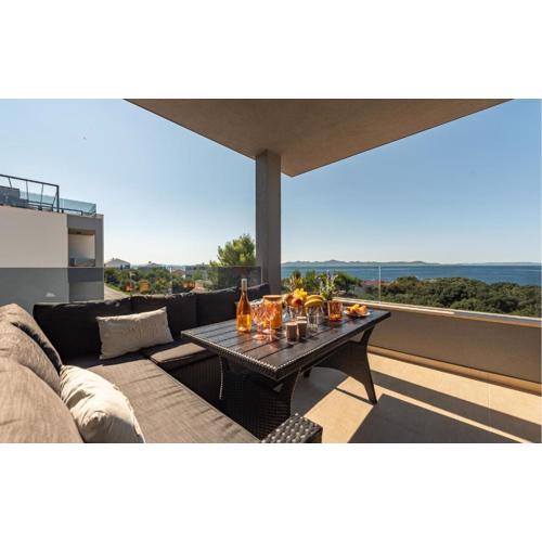 3 Bedroom Awesome Apartment In Kozino