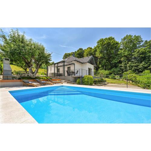 3 Bedroom Beautiful Home In Beretinec