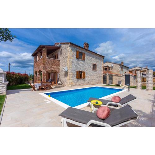 3 Bedroom Gorgeous Home In Cabrunici