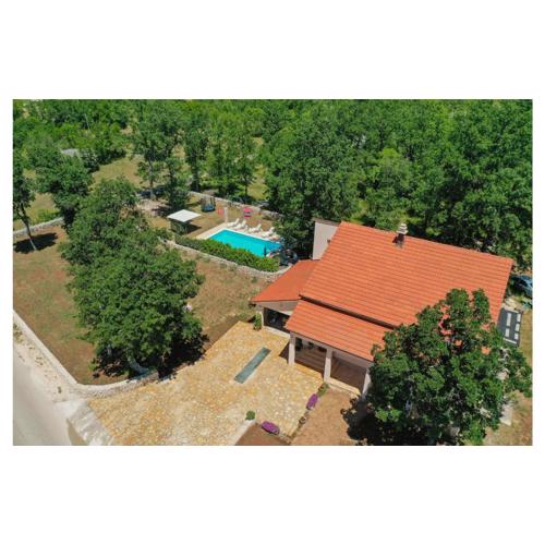 3 Bedroom Gorgeous Home In Gornji Vinjani