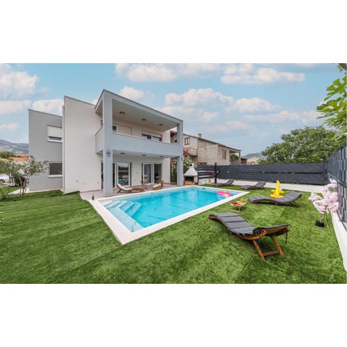 3 Bedroom Gorgeous Home In Kastel Novi