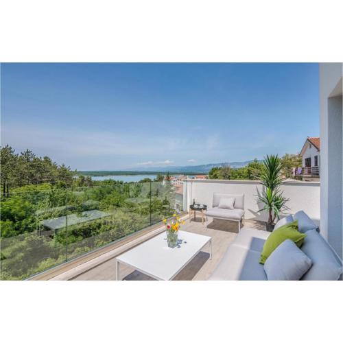 3 Bedroom Gorgeous Home In Klimno