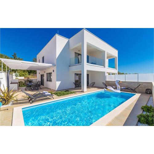 3 Bedroom Gorgeous Home In Linardici