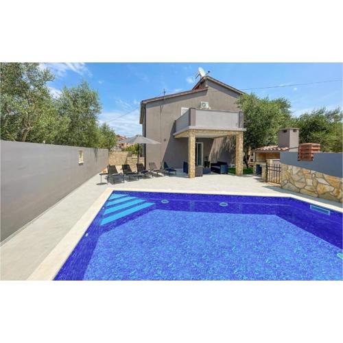 3 Bedroom Gorgeous Home In Liznjan