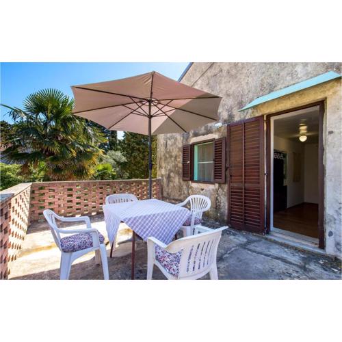 3 Bedroom Lovely Home In Nerezine