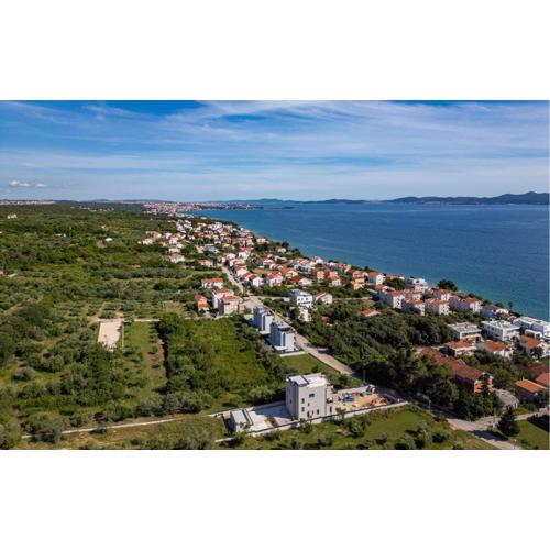 3 Bedroom Nice Apartment In Kozino