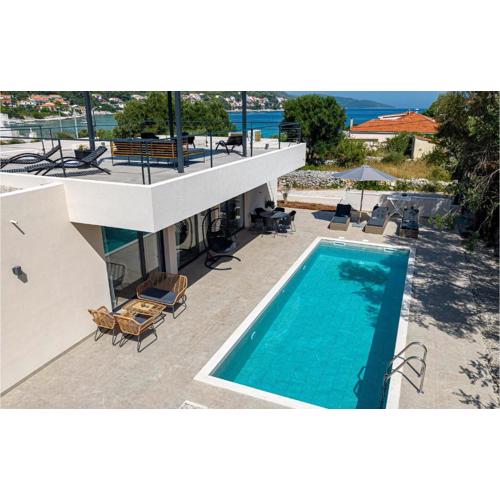 3 Bedroom Nice Home In Prizba