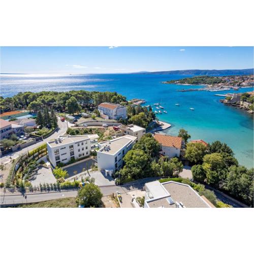 3 Bedroom Stunning Apartment In Krk