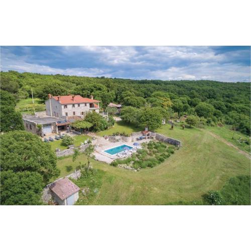 3 Bedroom Stunning Home In Gora Glusic
