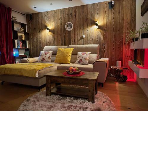 3-Room Apartment with sauna and pool & walk to slopes - JokerCard included