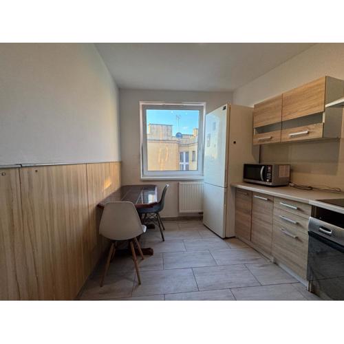 3 Rooms, 5 Beds, 7 People