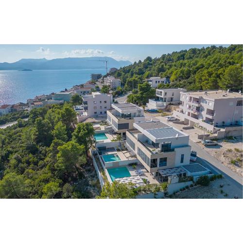 4 Bedroom Awesome Home In Komarna