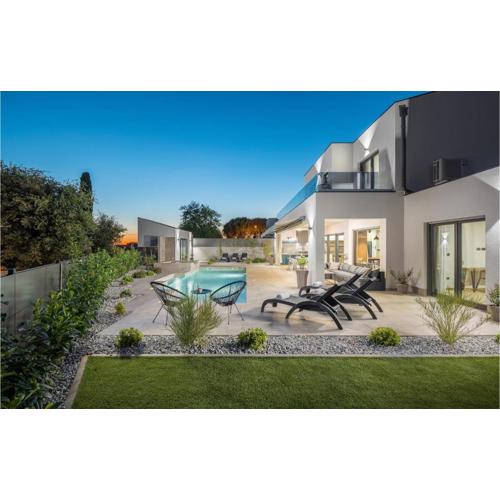 4 Bedroom Beautiful Home In Banjole