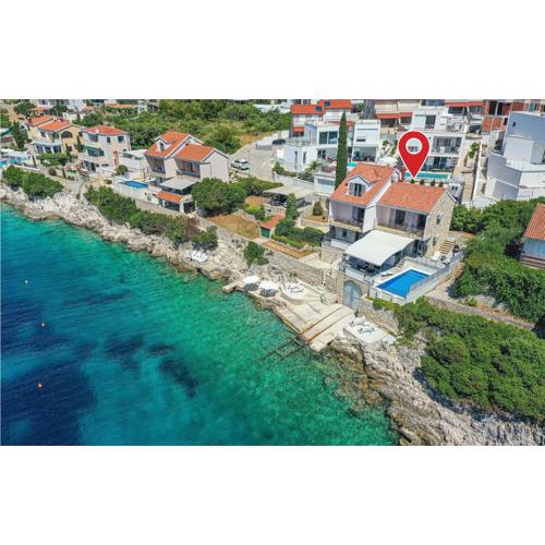 4 Bedroom Cozy Home In Razanj