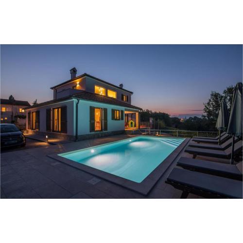 4 Bedroom Gorgeous Home In Krk