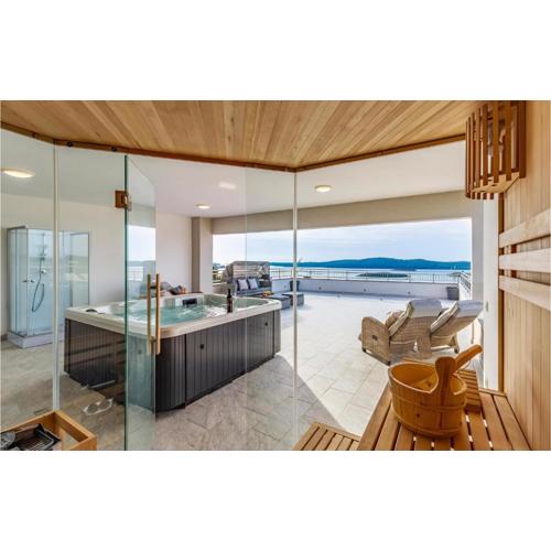4 Bedroom Gorgeous Home In Pomer