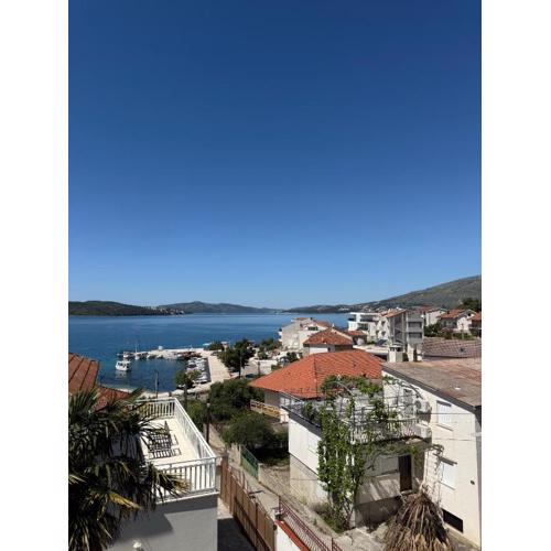 4-Bedroom Lux Apartment with Amazing Scenery