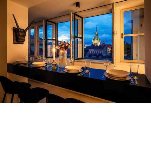 4BR & 2,5Bath Heritage Panorama Apt with Terrace