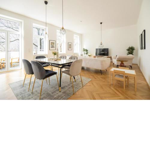 4ty3 Apartments - Spacious Apartment in the heart of the 8th district is calling