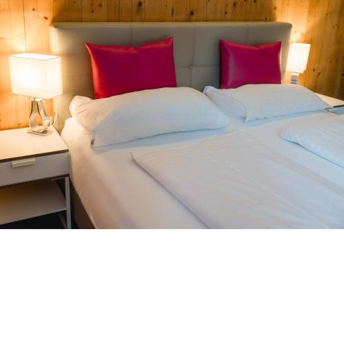 4U Hotel MEN ONLY