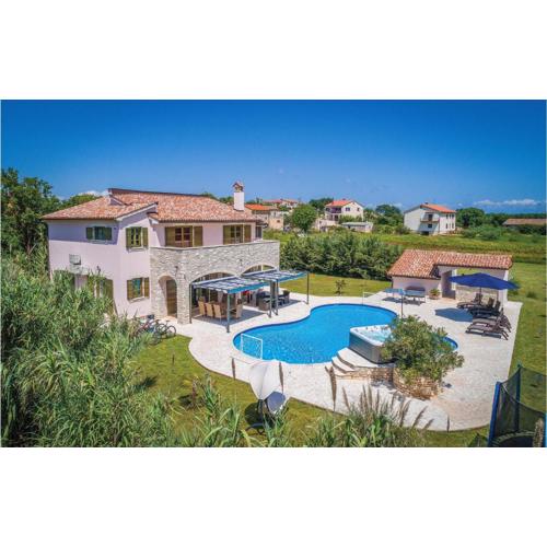 5 Bedroom Awesome Home In Valtura