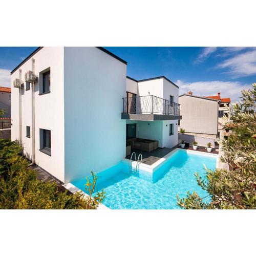 5 Bedroom Beautiful Home In Stinjan