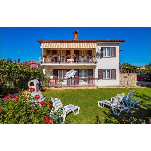 5 Person Apartment Labin Kapelica