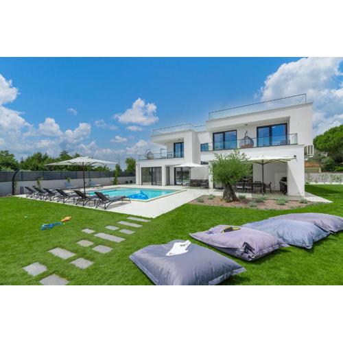 5 Star Luxury Villa78