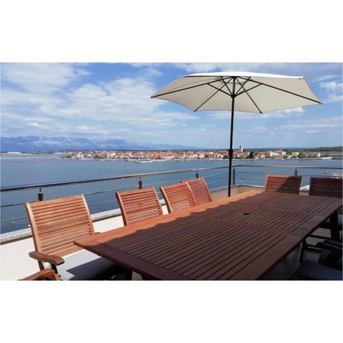 6 Bedroom Cozy Apartment In Nin