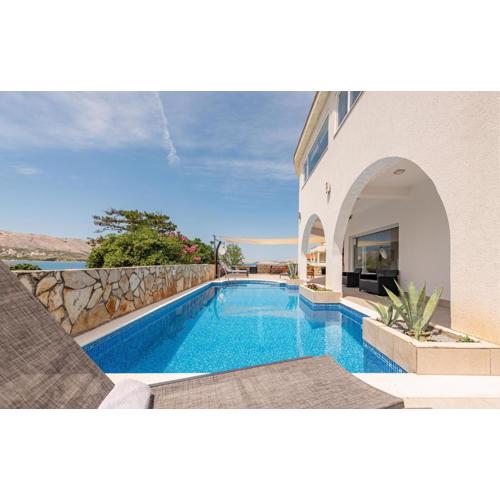6 Bedroom Gorgeous Home In Pag